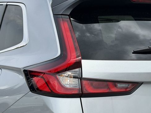 Used 2026 Honda CR-V LX image 11