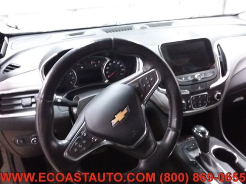 Used 2018 Chevrolet Equinox Premier image 11