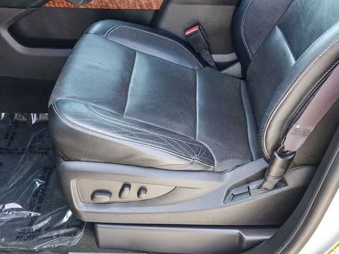 Used 2015 Chevrolet Tahoe LTZ RWD image 21