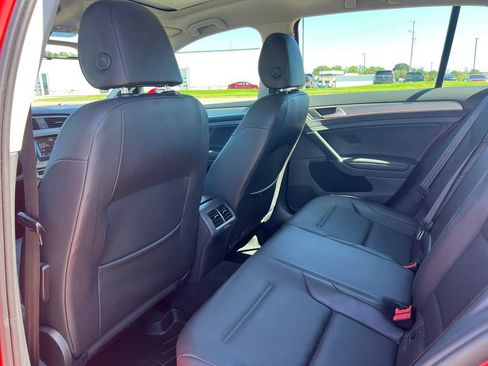 Used 2015 Volkswagen Golf SE w/ Lighting Package FWD image 30