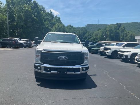New 2026 Ford F250 XL AWD/4WD image 2