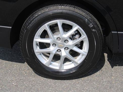 Used 2024 Chevrolet Equinox LT AWD/4WD image 9