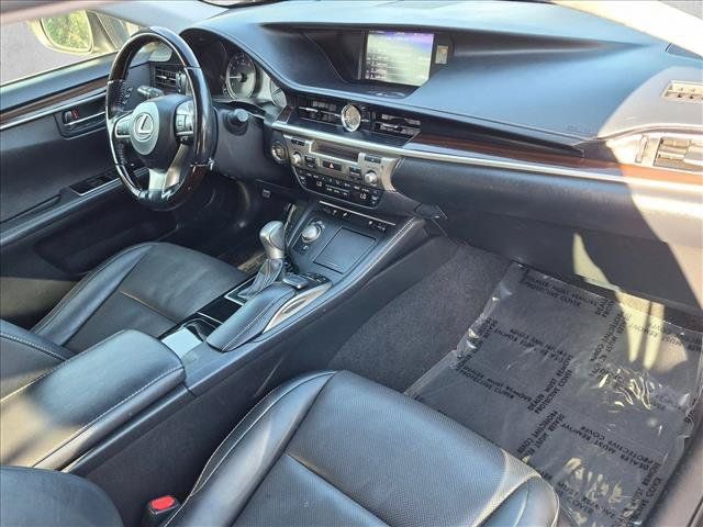 Used 2017 Lexus ES 350 w/ Navigation System Package FWD image 21