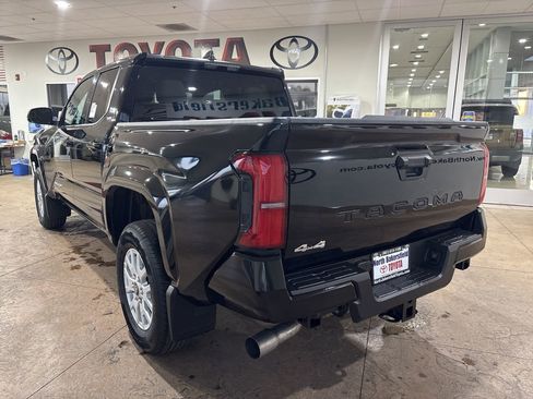 New 2026 Toyota Tacoma SR5 image 8