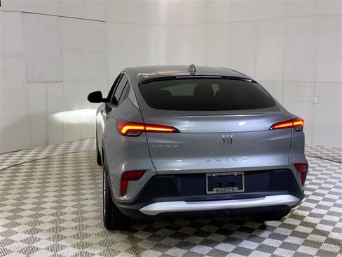 Used 2024 Buick Envista Preferred w/ Convenience I Package image 19