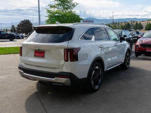 New 2025 Kia Sorento EX AWD/4WD image 7
