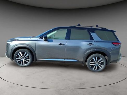 Certified 2024 Nissan Pathfinder Platinum AWD/4WD image 15