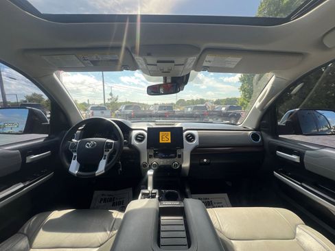 Used 2018 Toyota Tundra Limited w/ Limited Premium Package AWD/4WD image 6