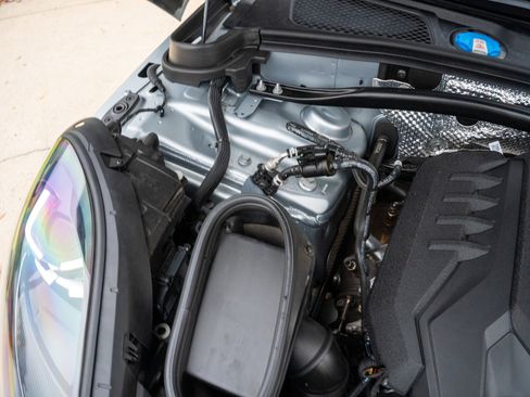 Used 2022 Porsche Macan image 39