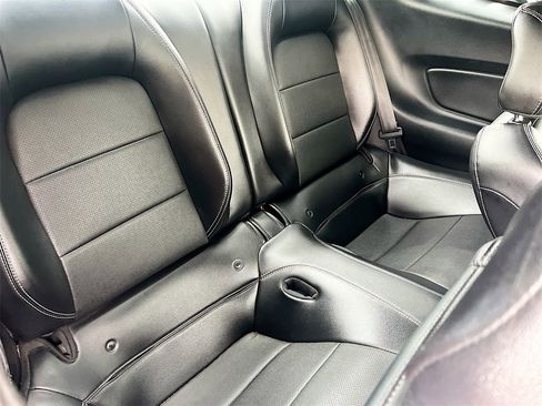 Used 2022 Ford Mustang GT Premium image 26