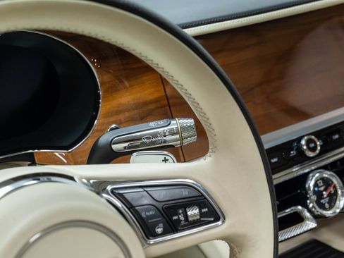 Used 2021 Bentley Flying Spur W12 AWD/4WD image 35