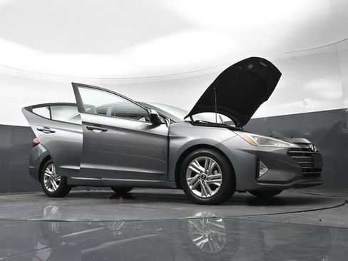 Used 2019 Hyundai Elantra SEL image 48