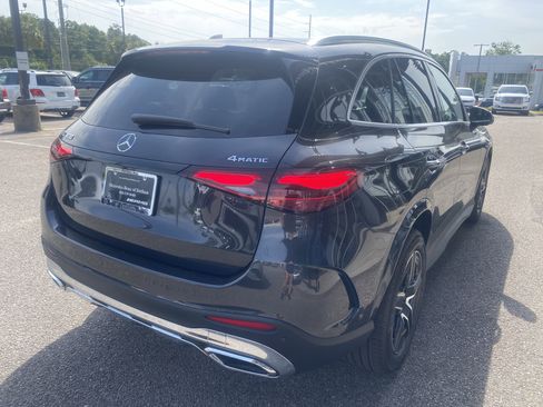 New 2025 Mercedes-Benz GLC 300 4MATIC image 4