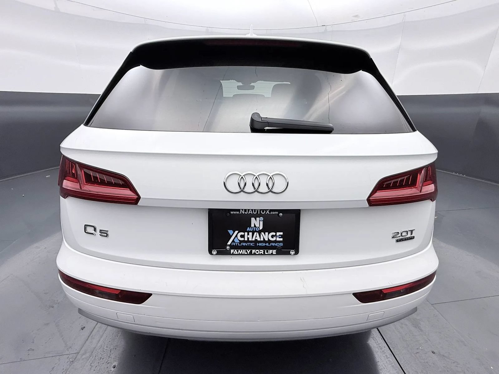 Used 2018 Audi Q5 2.0T Premium w/ Convenience Package AWD/4WD image 6