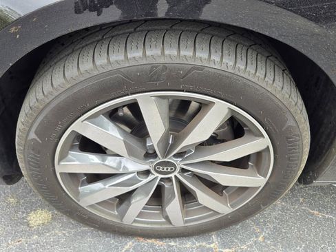 Used 2022 Audi A4 2.0T Premium Plus w/ Premium Plus Package image 11