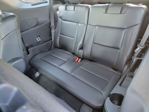 Used 2025 Ford Explorer ST-Line AWD/4WD image 12