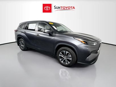 Used 2024 Toyota Highlander XLE