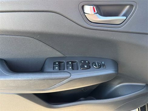 Used 2020 Hyundai Accent SEL image 25