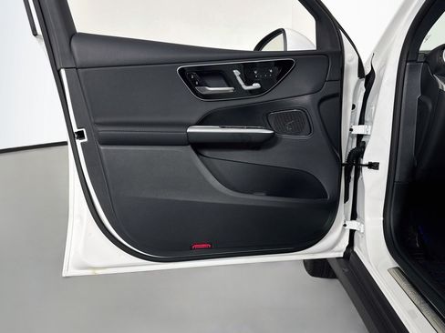 Certified 2026 Mercedes-Benz GLC 300 image 22
