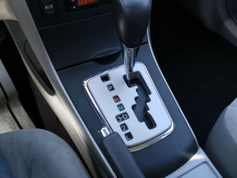 Used 2010 Toyota Corolla LE image 13