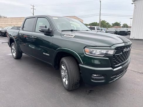 Used 2026 RAM 1500 Big Horn AWD/4WD image 3