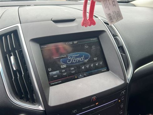 Used 2015 Ford Edge Titanium w/ Equipment Group 302A FWD image 3