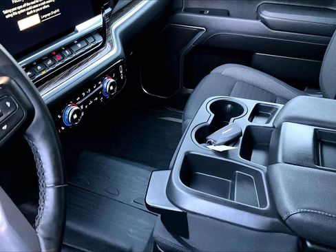 Used 2023 GMC Sierra 1500 Elevation image 15