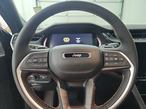 New 2026 Jeep Grand Cherokee L Limited AWD/4WD image 21