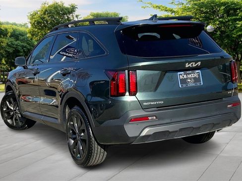 Used 2023 Kia Sorento X-Line EX image 4
