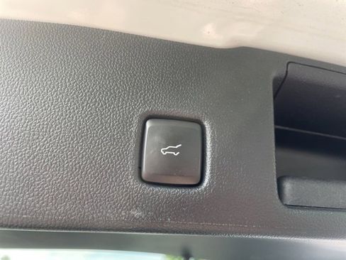 Certified 2023 Ford Escape Platinum image 14