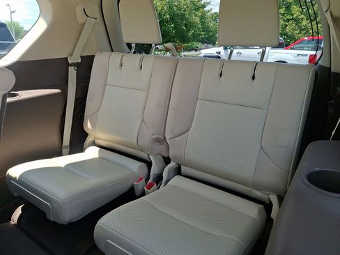 Used 2018 Lexus GX 460 Premium w/ Premium Package AWD/4WD image 11