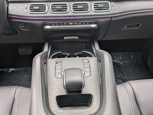 Used 2025 Mercedes-Benz GLE 350 4MATIC w/ AMG Line Exterior image 21
