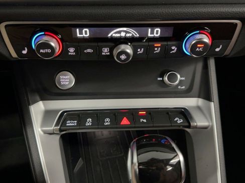 Used 2019 Audi Q3 2.0T Premium Plus w/ Premium Plus Package image 17