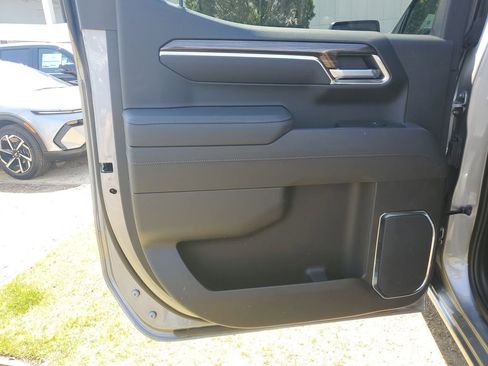 Used 2025 Chevrolet Silverado 1500 LT w/ Safety Package image 15