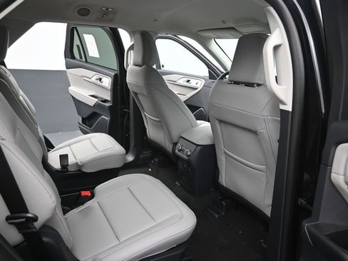 New 2026 Ford Explorer Active RWD image 12