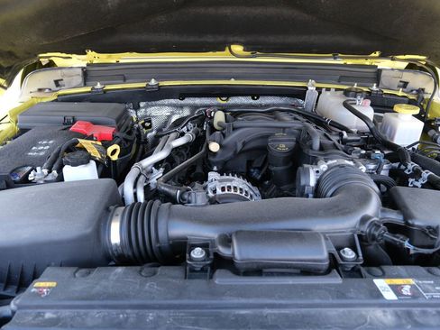 Used 2024 Jeep Gladiator Mojave AWD/4WD image 38