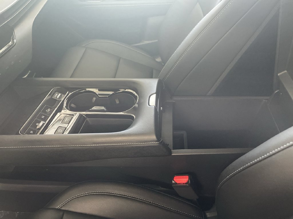 Certified 2025 Nissan Murano SV FWD image 26