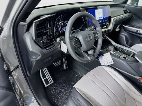 New 2026 Lexus TX 500h AWD w/ Technology Package image 9
