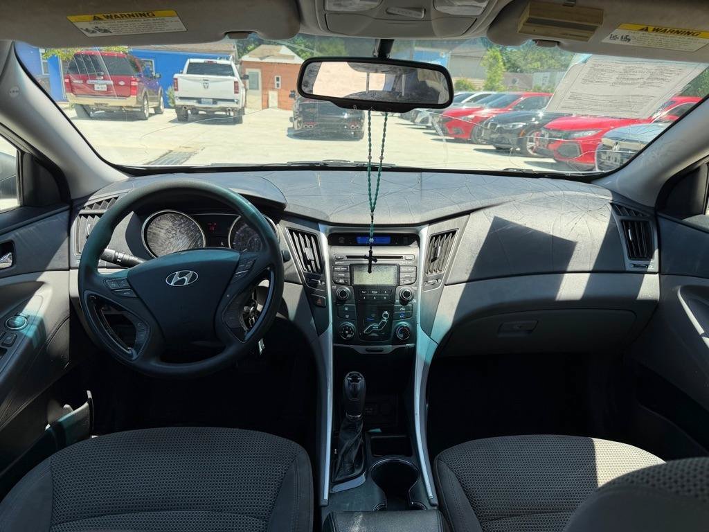 Used 2012 Hyundai Sonata GLS w/ Popular Equipment Pkg FWD image 24