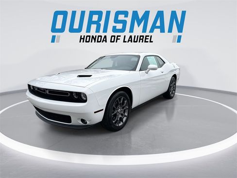 Used 2018 Dodge Challenger GT w/ Driver Convenience Group image 4
