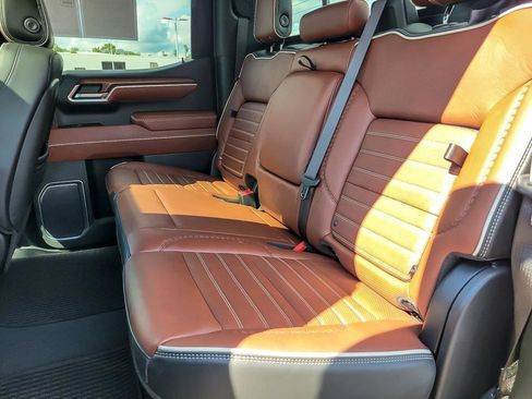 Used 2022 GMC Sierra 1500 Denali Ultimate image 11