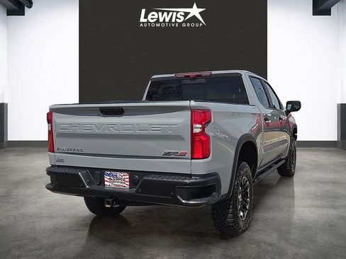 Used 2024 Chevrolet Silverado 1500 ZR2 w/ Technology Package AWD/4WD image 4