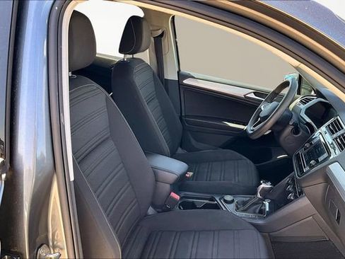 Used 2022 Volkswagen Tiguan S image 7