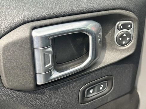 Used 2019 Jeep Wrangler Unlimited Rubicon w/ Advanced Safety Group AWD/4WD image 12