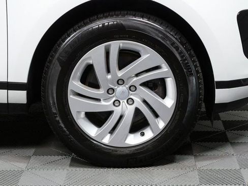 Used 2024 Land Rover Range Rover Evoque S AWD/4WD image 7