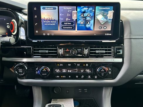 New 2026 Nissan Pathfinder Platinum AWD/4WD image 33