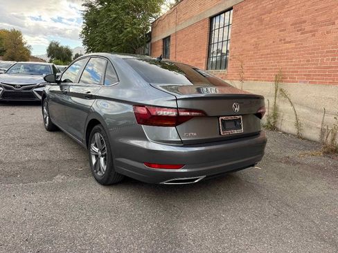 Used 2019 Volkswagen Jetta R-Line image 5