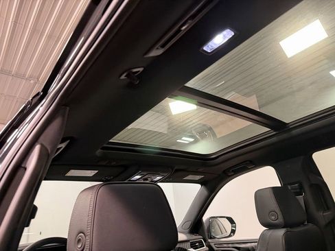 Used 2024 GMC Yukon Denali image 10