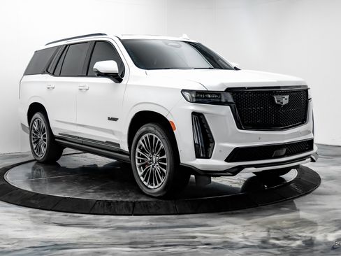Used 2023 Cadillac Escalade V image 19