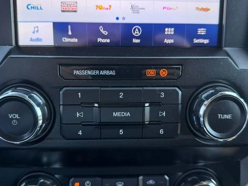 Used 2020 Ford F350 Lariat w/ Lariat Value Package AWD/4WD image 10